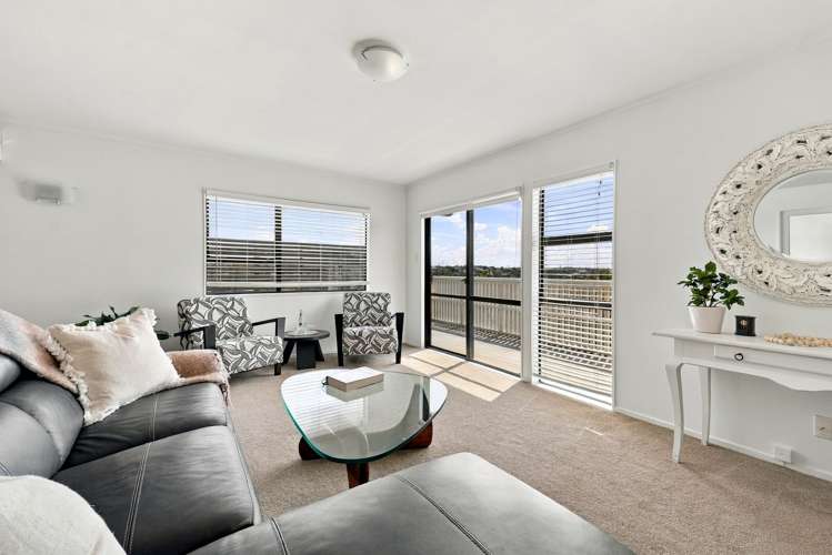 1/96 Alton Avenue Hillcrest_5