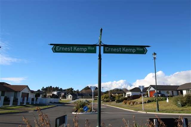 21 Ernest Kemp Rise Wharewaka_4