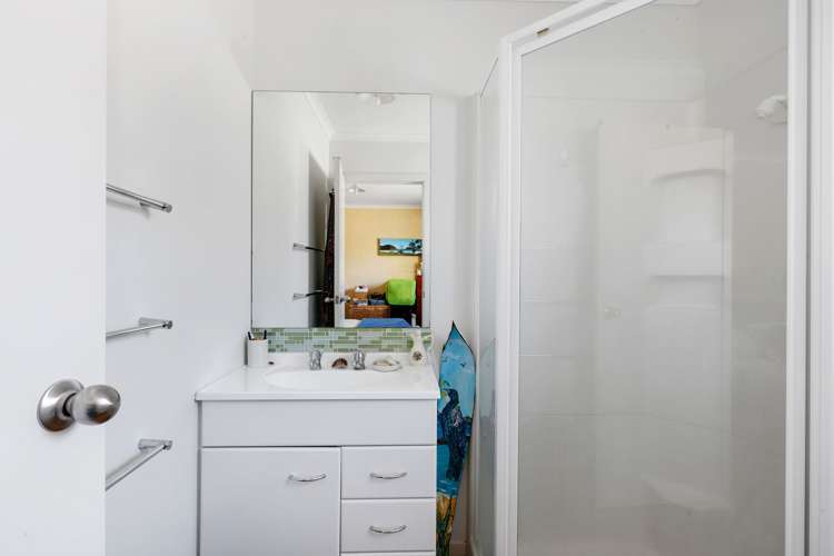 10 Mckenzie Place Rototuna North_16