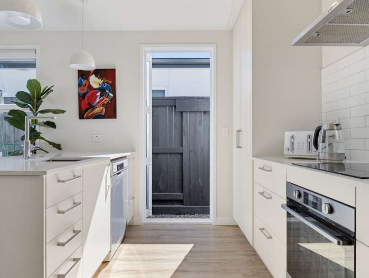 20 Oioi Lane Poike_10