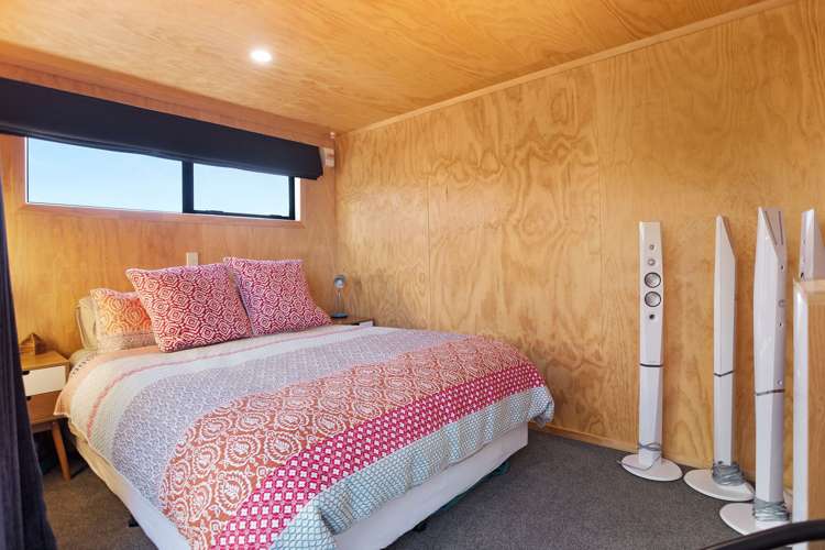 7 Coronation Row Pauanui_13