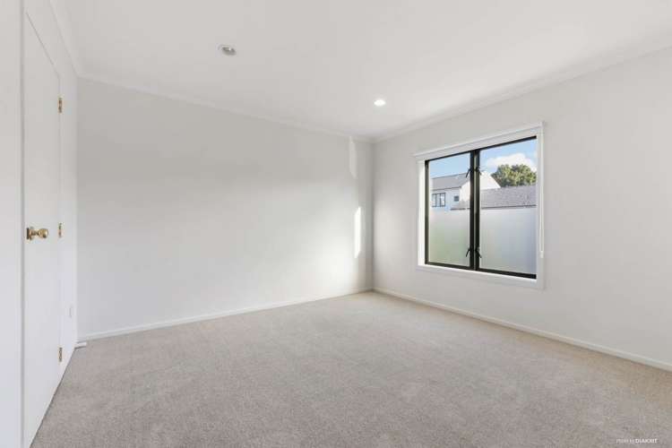 86/1 Ambrico Place New Lynn_7
