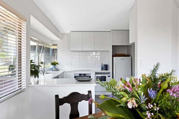 4/96 William Bayes Place Red Beach_1