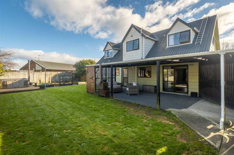 33 Lord Auckland Road Wakefield_10