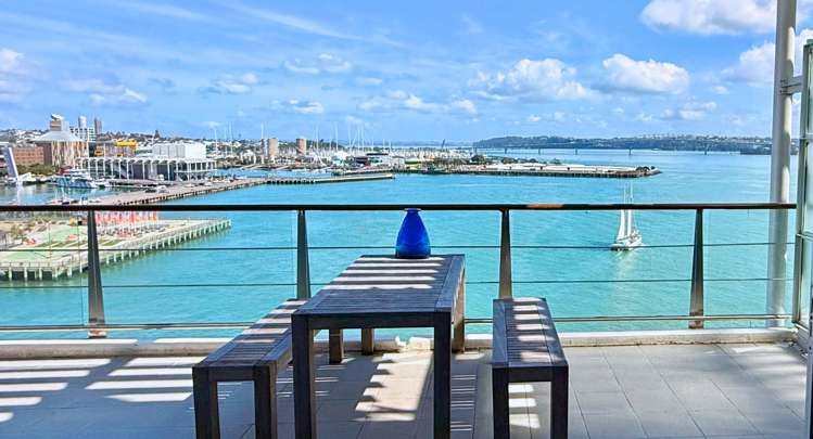 59/143 Quay Street_1