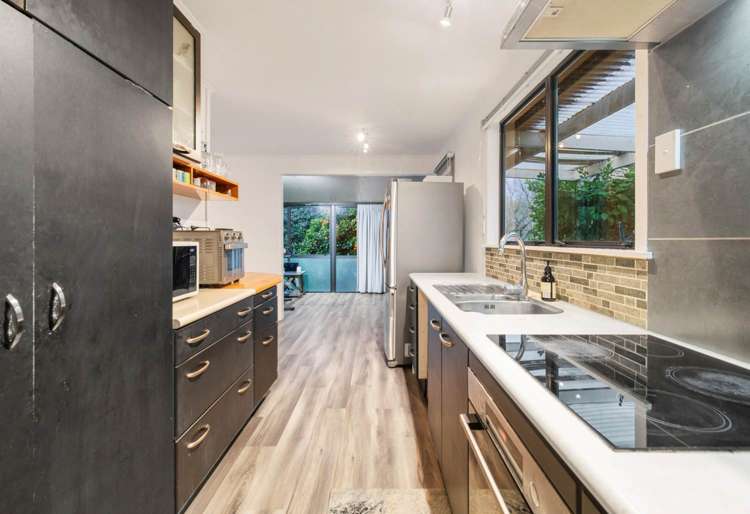 24 Resolute Way Papakura_14