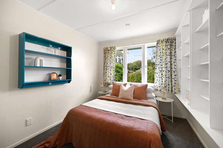 27 Greta Street Glenview_11