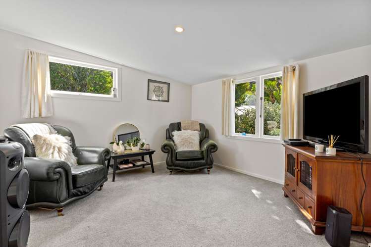 83 Leigh Road Leigh_23