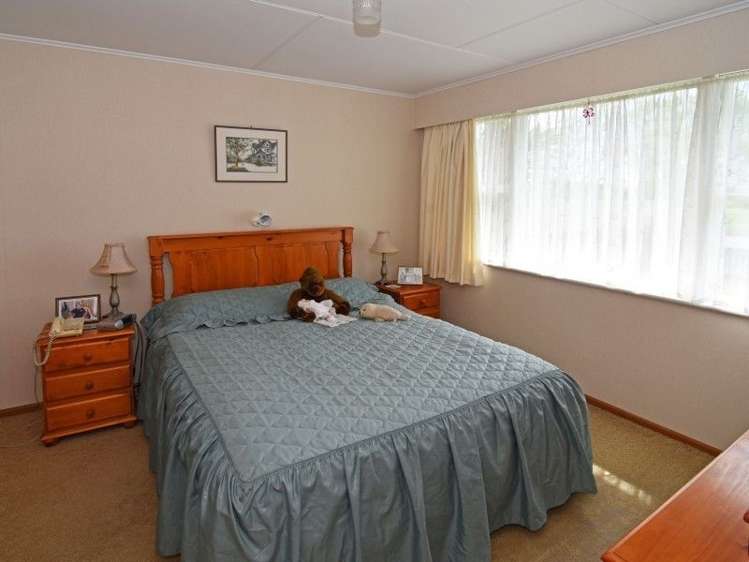 51 Intermediate Street Solway_10