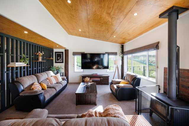 34 Highland View Drive Tokomaru_3