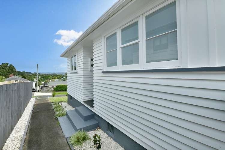 32 Karaka Street Helensville_19