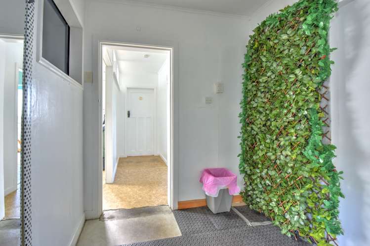 129 Seaward Road Edendale_11