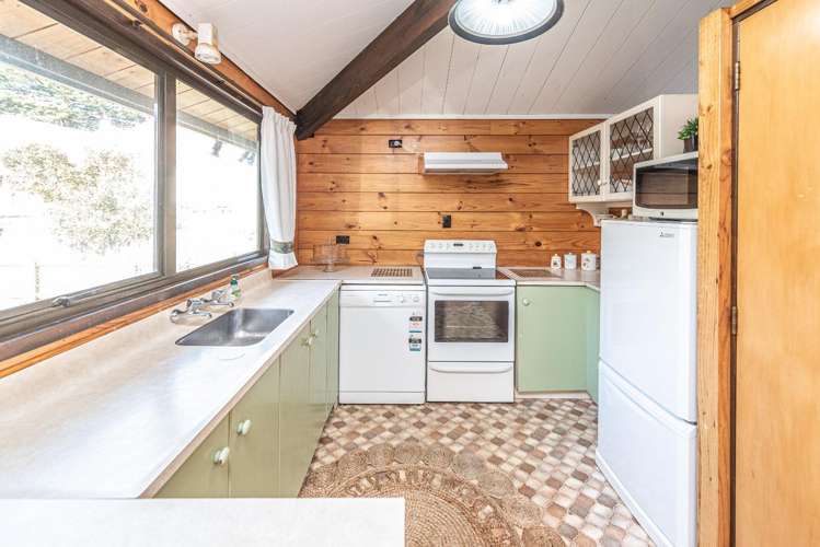 8 Kawau Place Otamatea_6