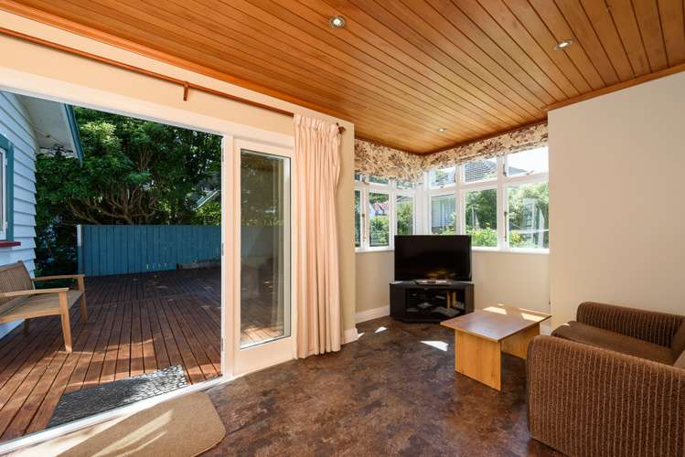 6 Tringham Street Karori_9