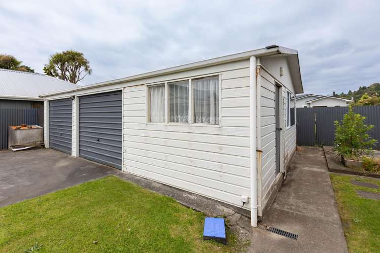 1 Byron Street Greymouth_17