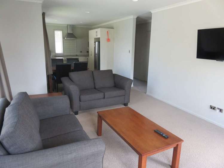 6/173 Knighton Road Hillcrest_4