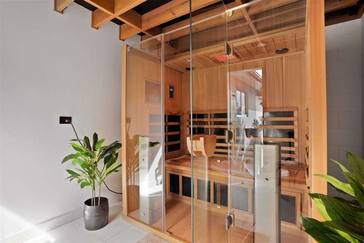 17 Muritai Terrace Mount Pleasant_17