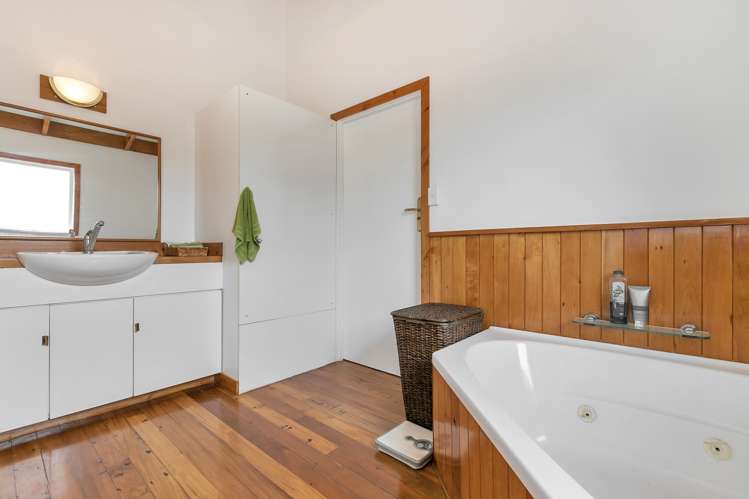 128a Awaroa Road Helensville_11