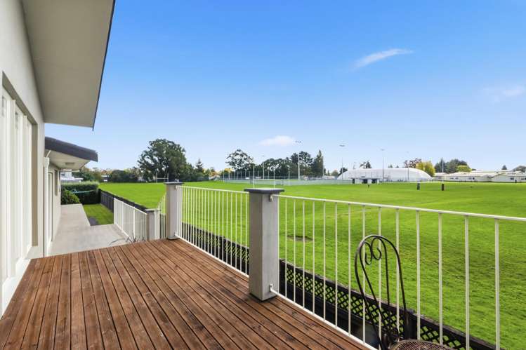 25 Kelvin Place Hamilton East_12
