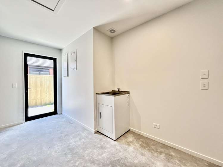 511 East Maddisons Road 11103_14