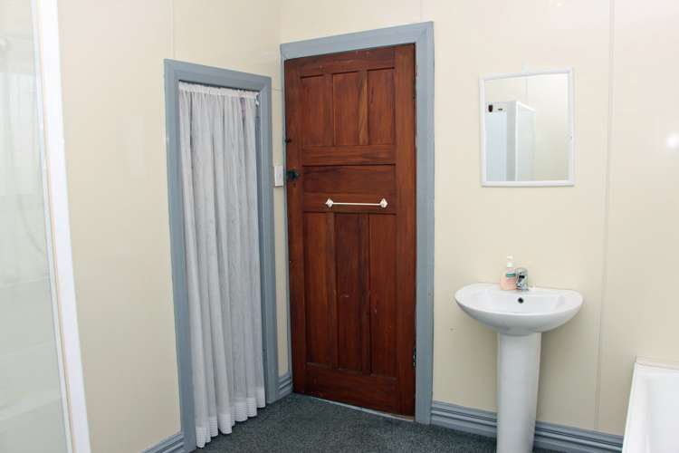 6 Cardwell Street Cobden_7