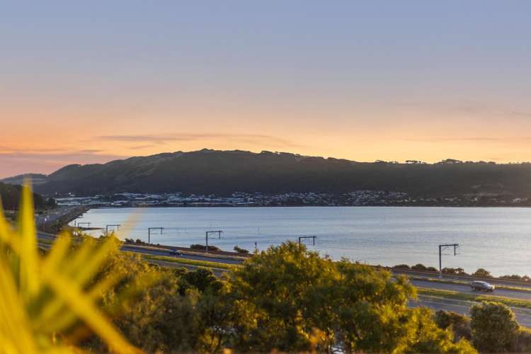 9 Ayr Place Papakowhai_12