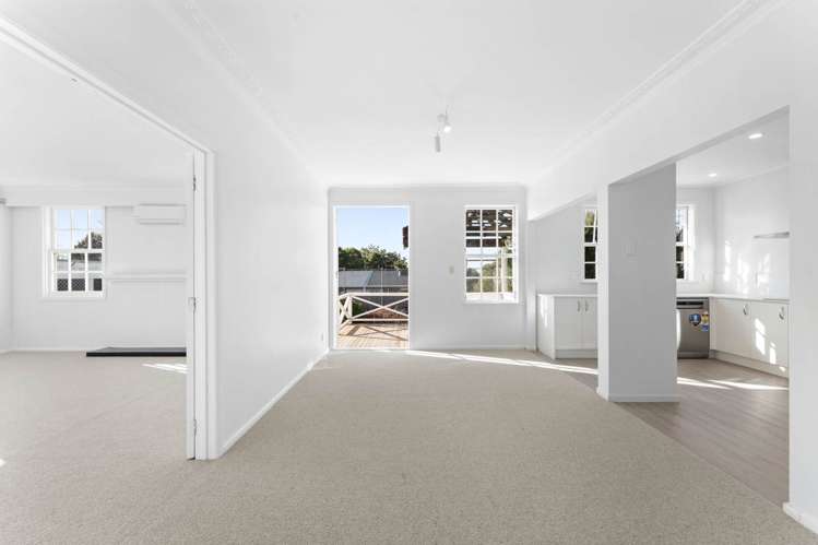 107 & 107B Te Atatu Road Te Atatu South_15