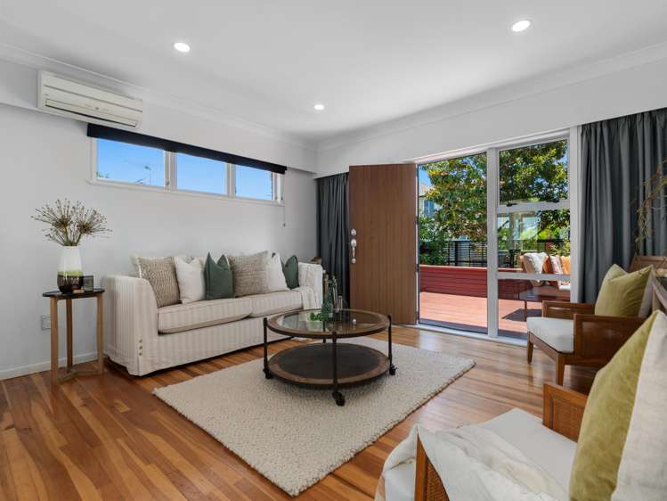 16 Ridge Street Otumoetai_8