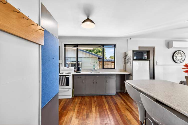 23 Wycliffe Street Onekawa_11