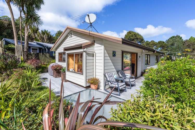 143 Woodlands Park Road Titirangi_0