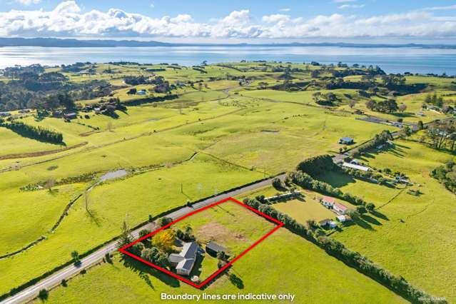 332 Grahams Beach Road Awhitu_2