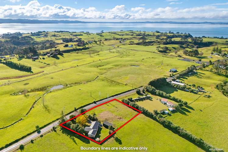 332 Grahams Beach Road Awhitu_1
