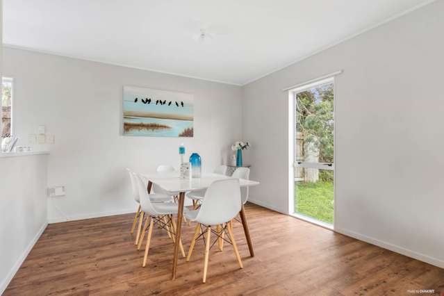 33 Lilburn Crescent Massey_3