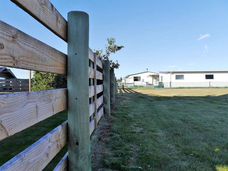 44 Irishman Drive Twizel_6