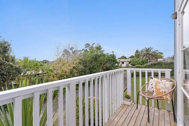 36 D'Oyly Drive Stanmore Bay_16