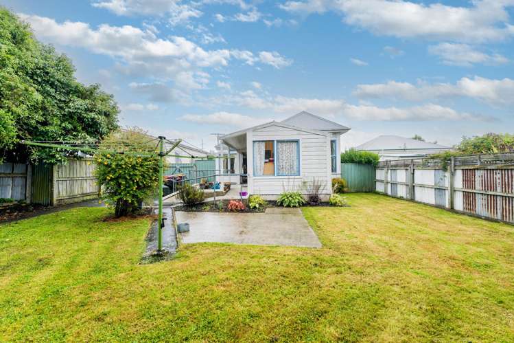 63 Law Street Caversham_23