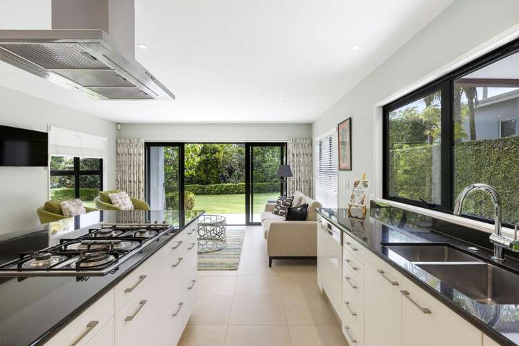 8 Loreto Heights Remuera_5