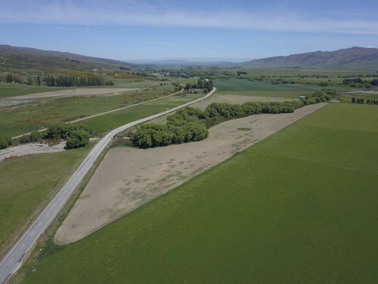 Ida Valley Road Oturehua_10