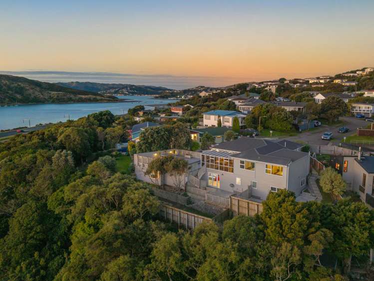 9 Ayr Place Papakowhai_2