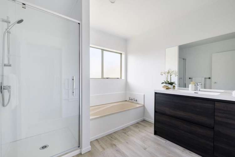 63A Carlyle Street 11373_12