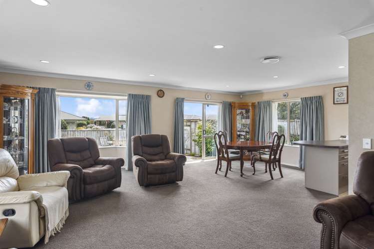 15 Balmerino Grove Waikanae_3