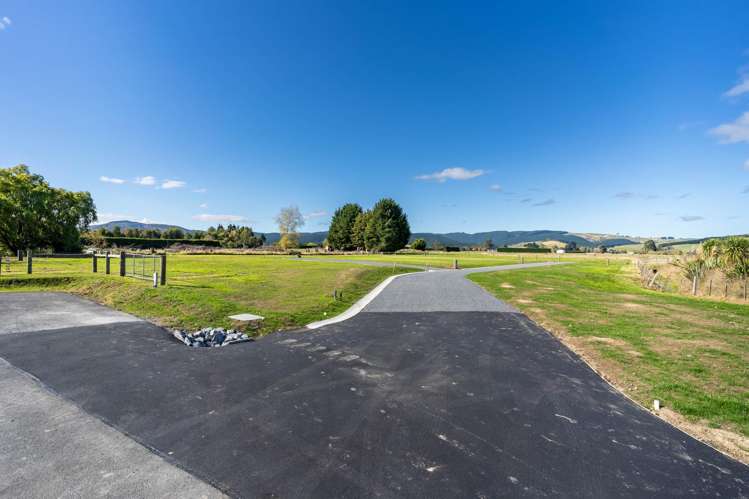 Constitution Avenue Milton_6