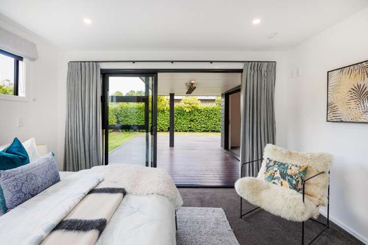 324A College Street West End_25