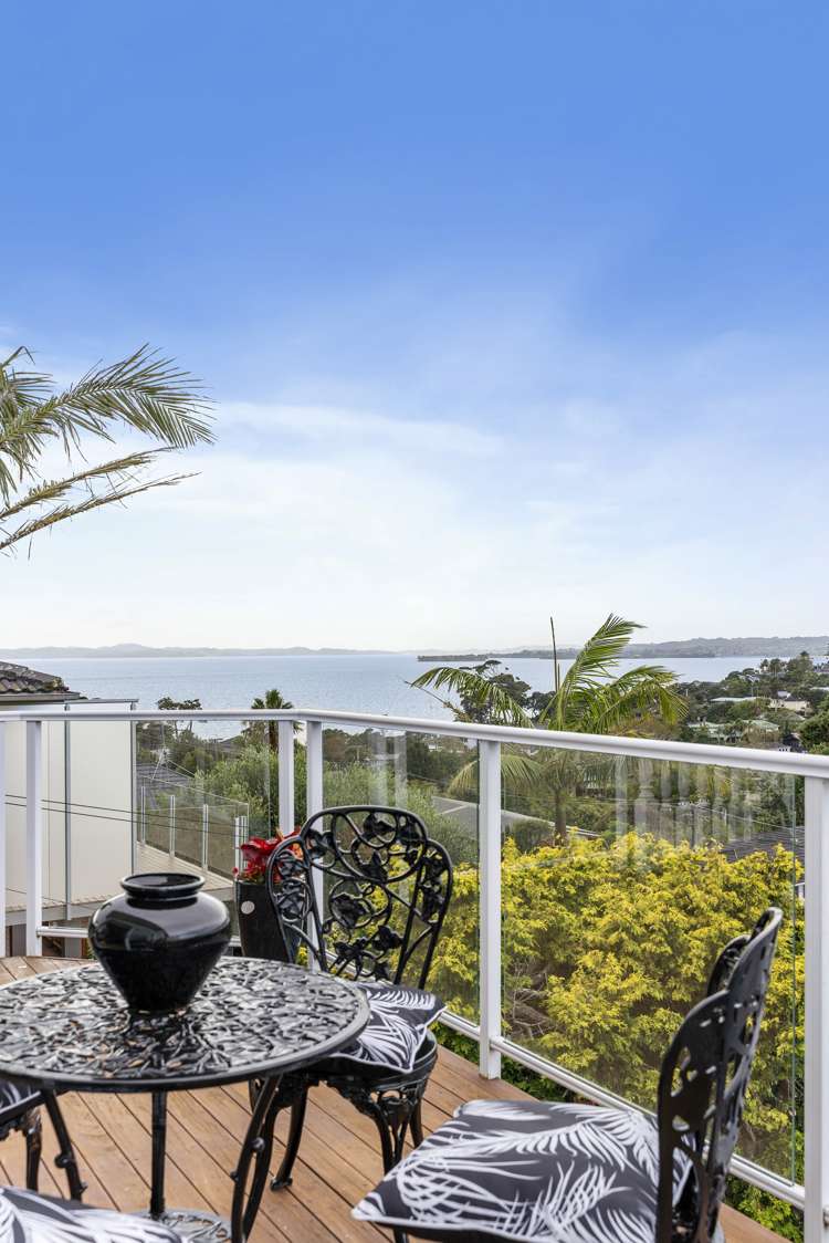 1/7 Colmar Road Mellons Bay_30