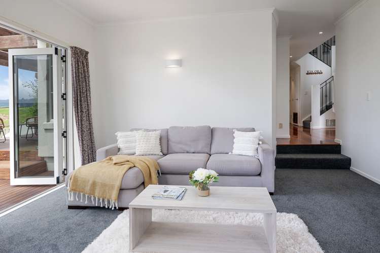 23 Hayward Rise Owhata_12