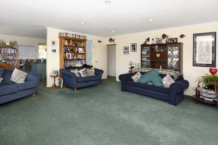 35 Washbourn Drive Richmond_2