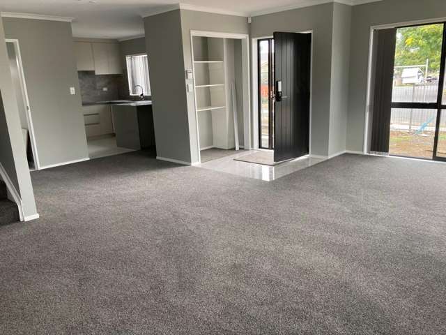 12/30 Calvert Ave Mangere East_2