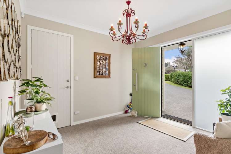 9 Beachwood Drive Hatfields Beach_3