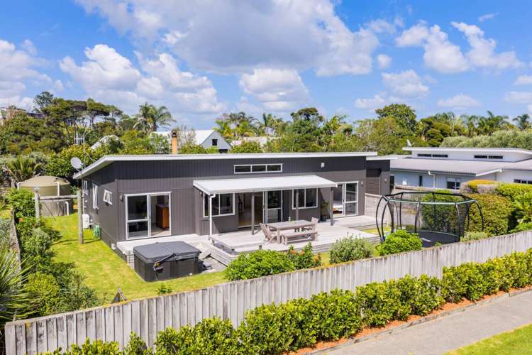 56 Seabreeze Road Mangawhai Heads_3