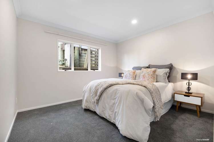 38 Carlton Street Hillsborough_14